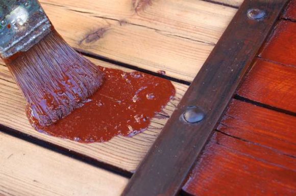 Merlier Peinture 38 - Entreprise pour la rénovation de la peinture des volets en bois d’une maison - Échirolles